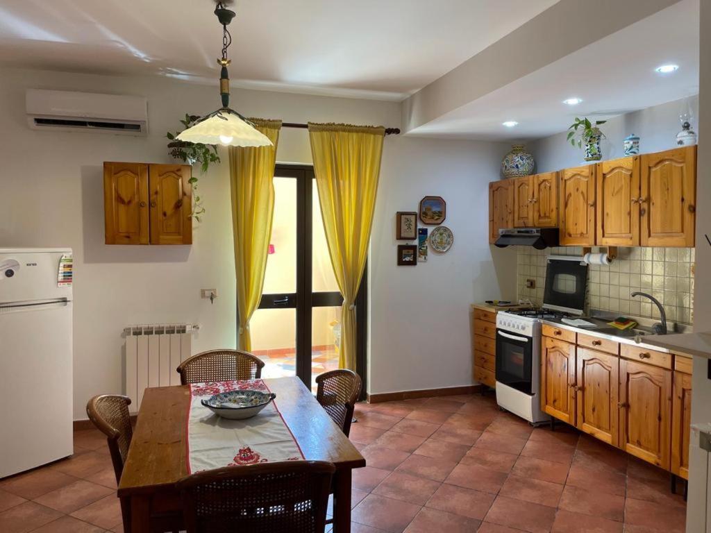Appartement Casa Montalbano à Porto Empedocle Extérieur photo